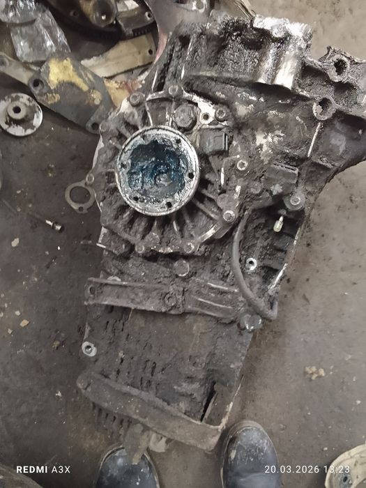 Продам коробку ауди б4