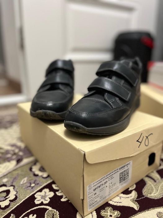 Продам ботинки фирма юничел