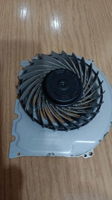 Чистка ps4 от пыли : (Fat,Slim,Pro)