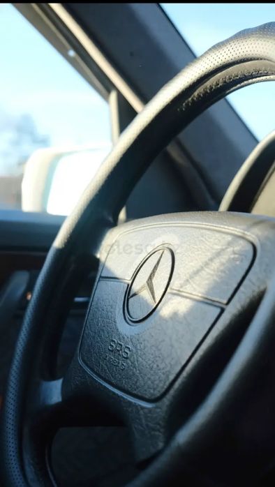 Продам мерседес 111 плита