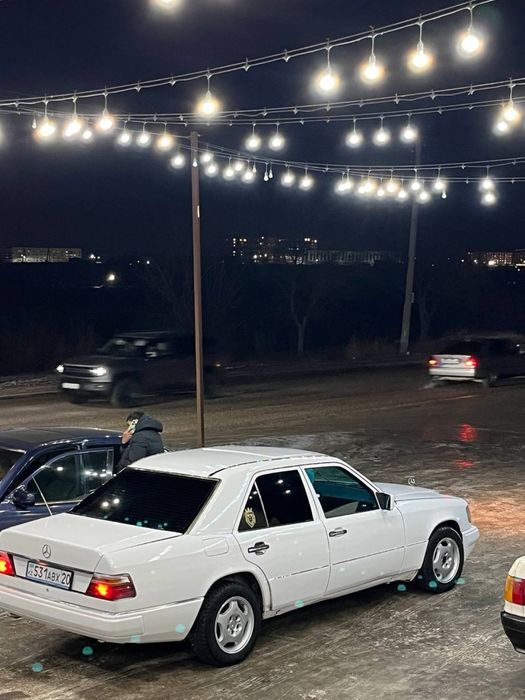 Мерседес124 Е200