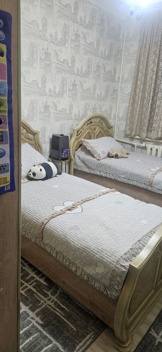 Divan 2 ta va shkaf 1 ta