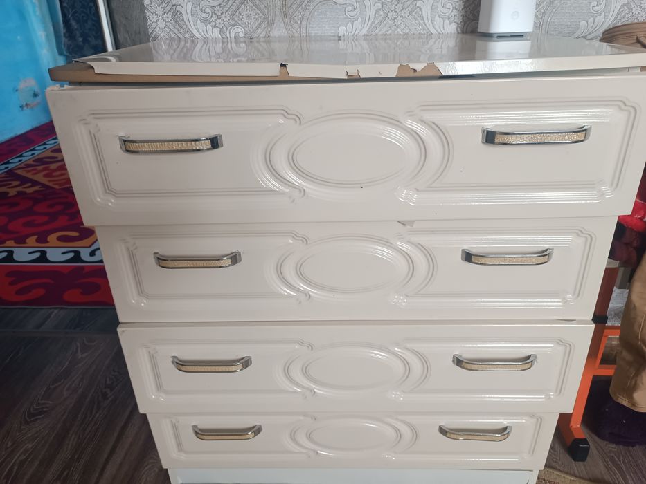 Продам спальный гарнитур