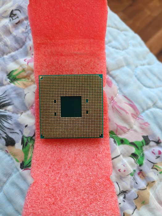 Процессор AMD Ryzen 5 2400G AM4 (4 ядра / 8 потоков)