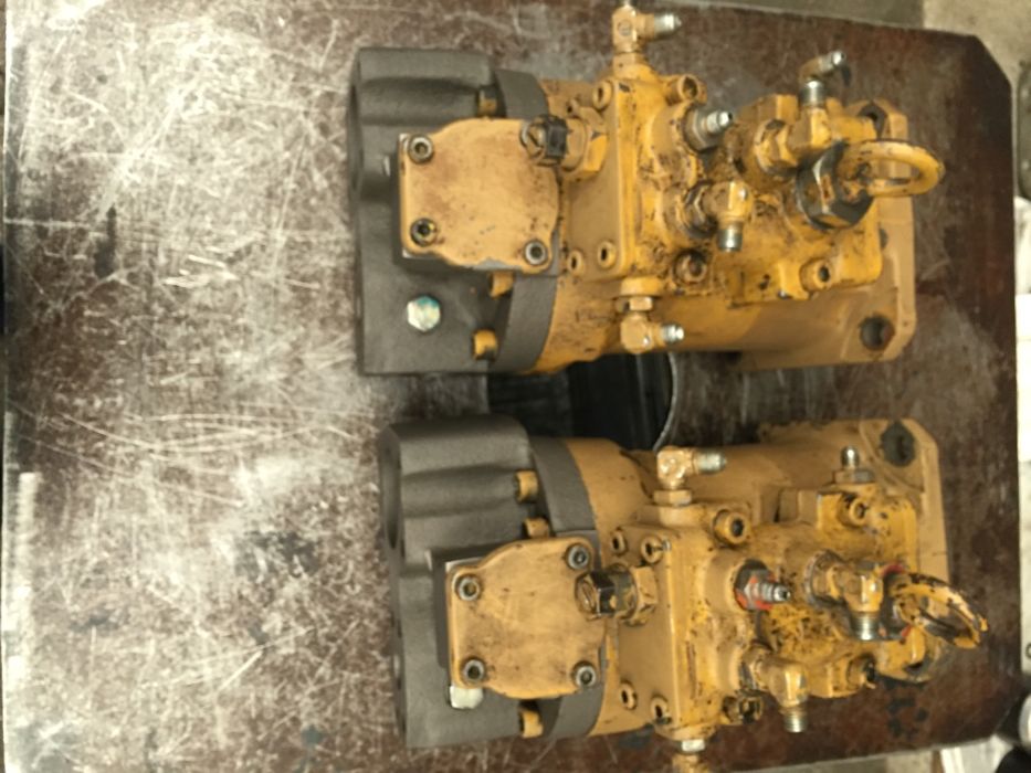 Pompe hidraulice Excavator Hitachi FH200, FH220