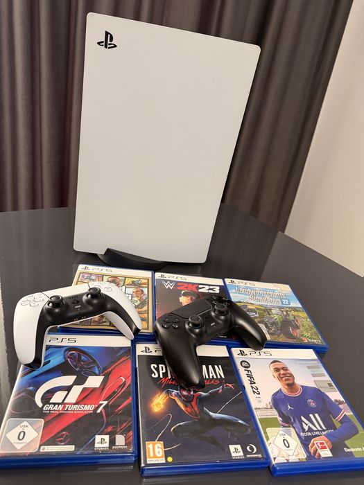 PlayStation 5 (PS5) + 2 controlare si 6 jocuri