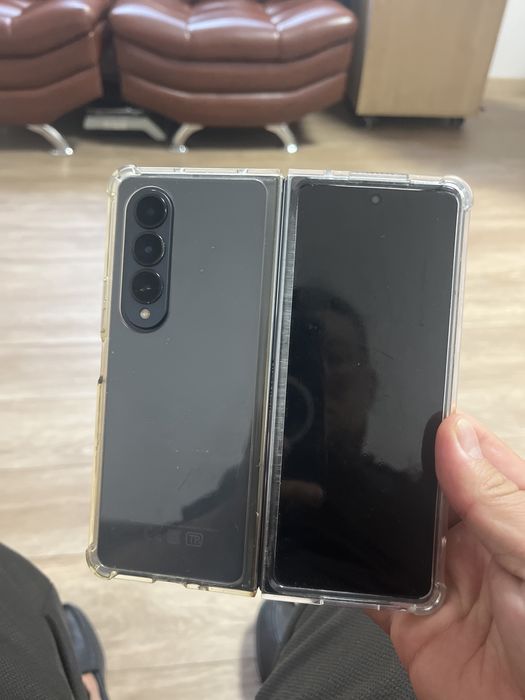 Самсунг Z Fold 4