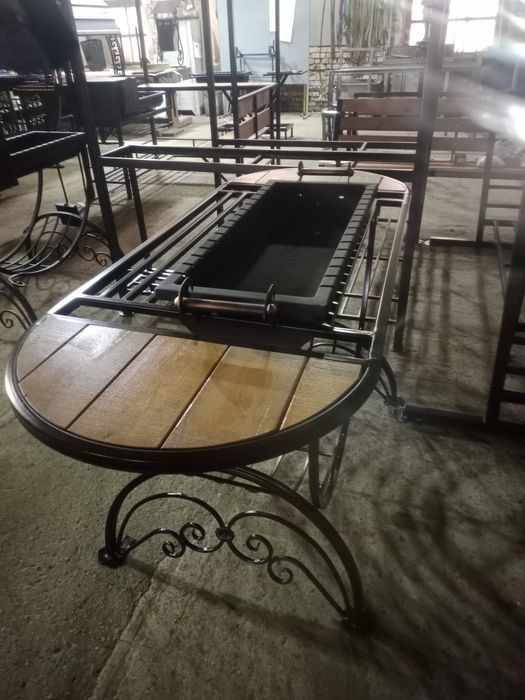 Мангал со столом