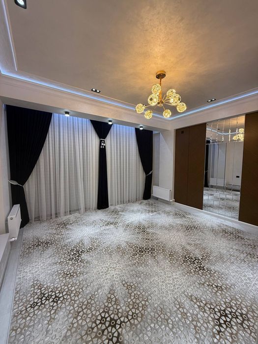 Продаётся 3х Комнатная квартира по адресу Амир Темур (Фрунзе)