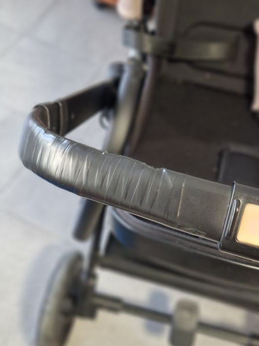 Детска количка много добре запазена