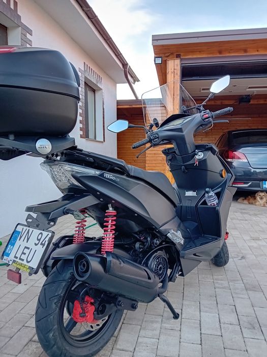 Proprietar vând scuter 125cc impecabil