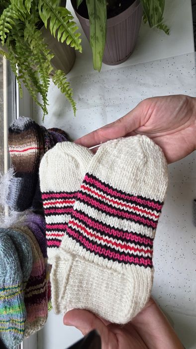 Продаю вязаные следки