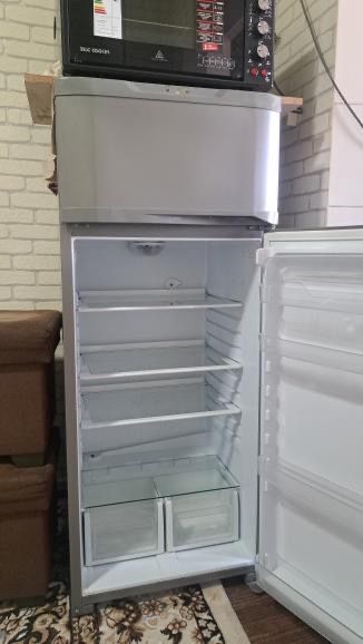 holodelnik bilan shkaf