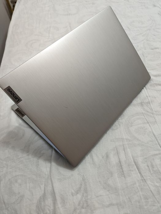 Lenovo Ideapad 3