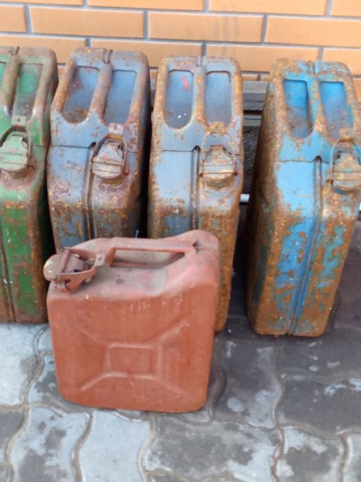 Продам канистры для ГСМ