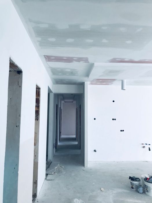 Tencuiala mecanizata, glet mecanizat, zugraveli airless