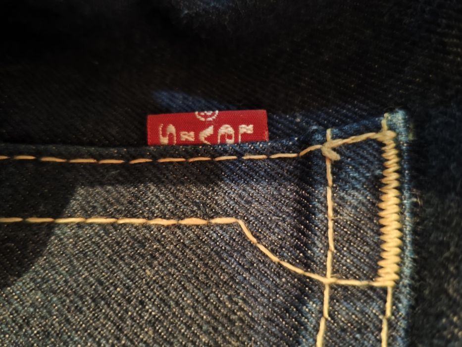 Джинсы Levi's 907 bootcut