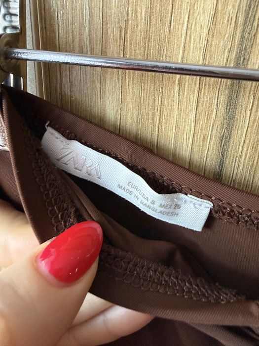 Дамска пола Zara