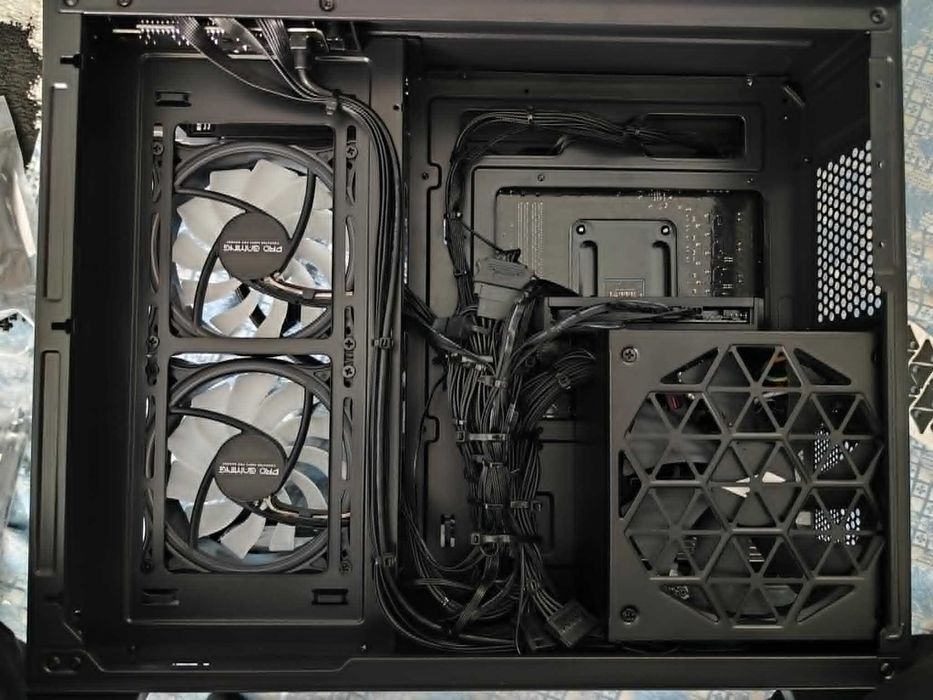 NOU-UNITATE PC Sistem GAMING,AMD Ryzen 7 5700x,32 gb DDR4,RTX 5060,m.2 1TB