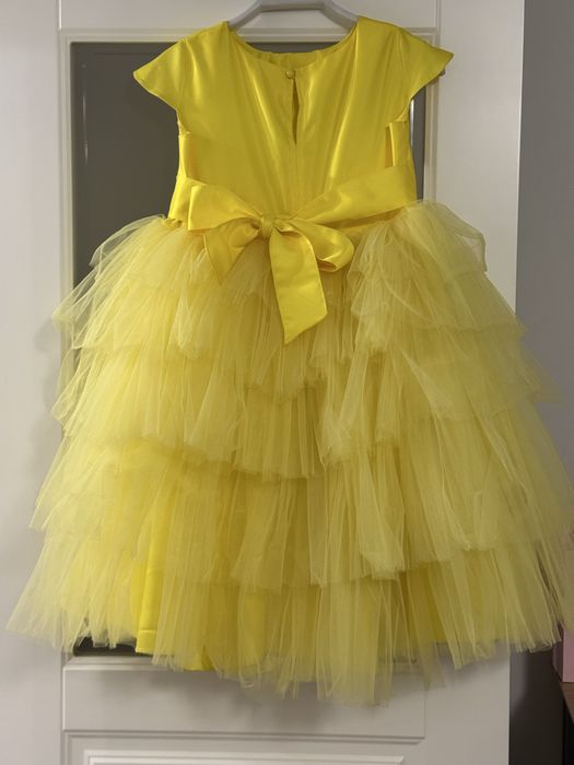 Продам нарядное плате