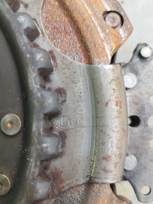 Моховик и диск сцепления.