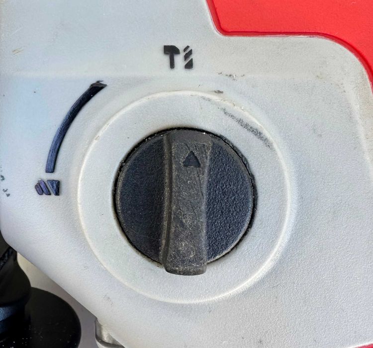 Milwaukee M18 BH - Акумулаторен перфоратор 2x18V 4.0Ah отличен!