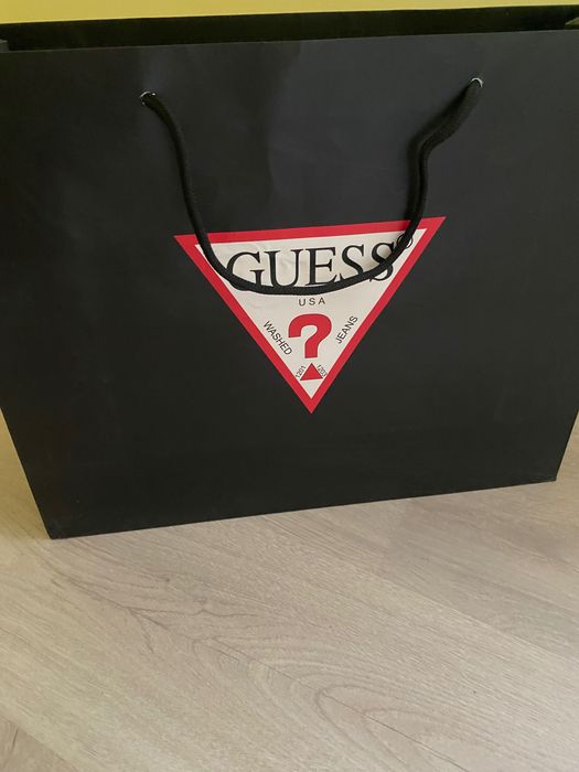 Чанта Guess, чисто нова, оригинална