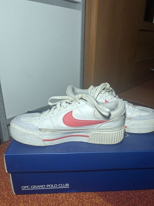 Nike Sport Court Legacy Lift