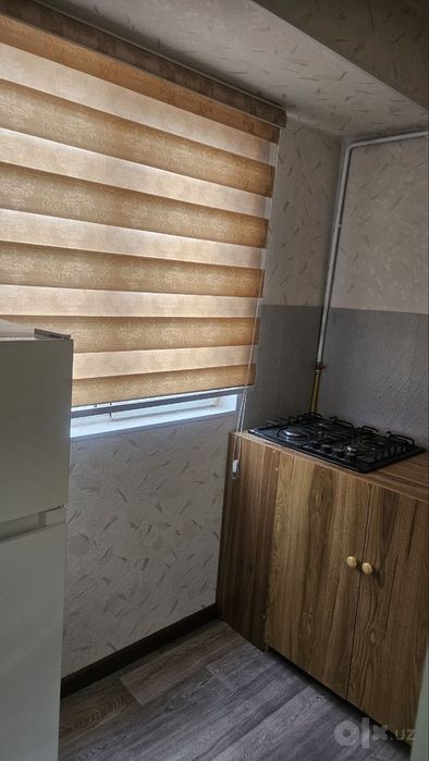 Продажа Чиланзар 23  Фархадский базар 1/3/9 цена 34.000у.е