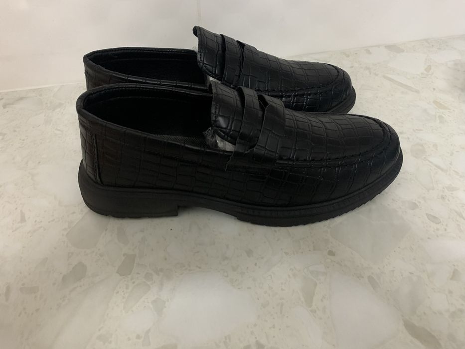 Продаются мужские туфли