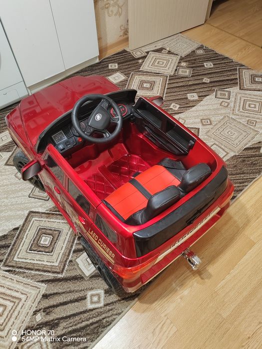 Машинка новая, продам