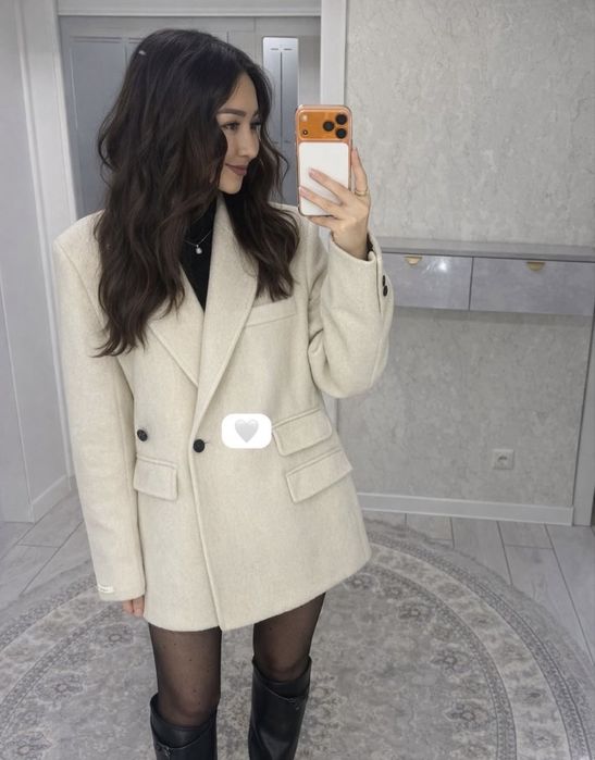 Продам пальто новое