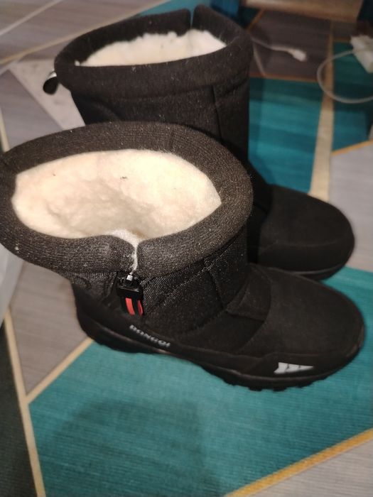 Продам абсолютно новые сапоги