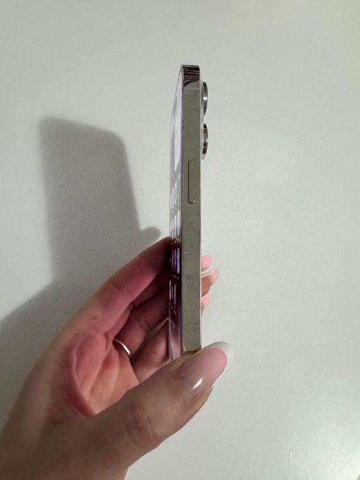 Vand iphone 14 pro de 256gb IMPECABIL