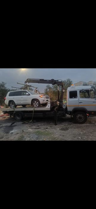 Услуги эвакуатора и манипулятора