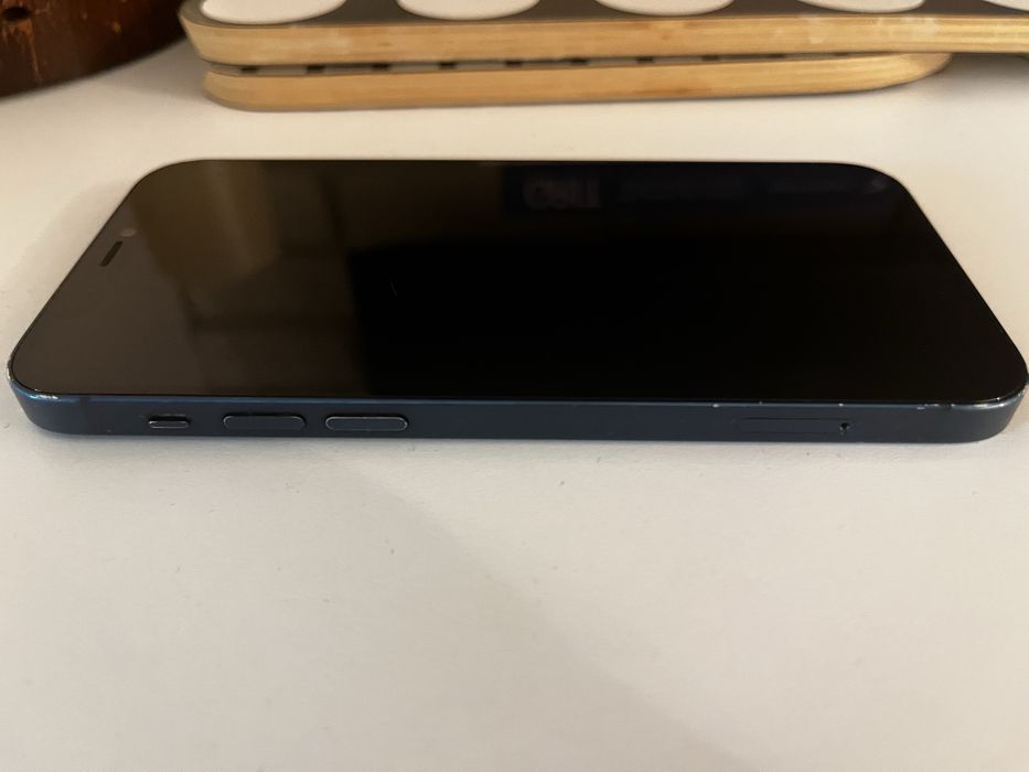 Iphone 12- 256 Gb-75% baterie