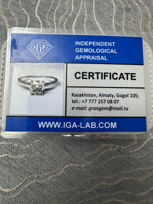 Бриллиант 1 карат 18 К