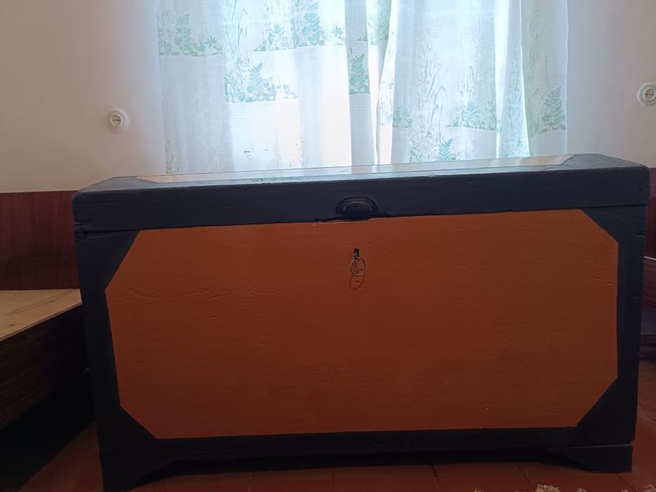 Продам сундук в хорошем состоянии