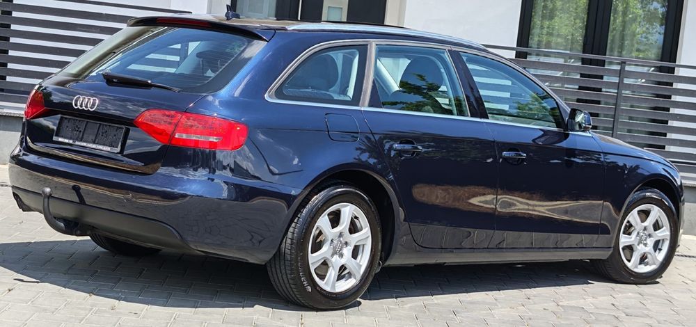 AUDI A4 Avant 2010 — imagine 3