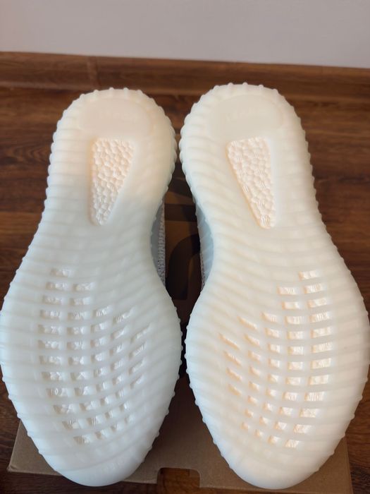 Yeezy gri, marimea 41