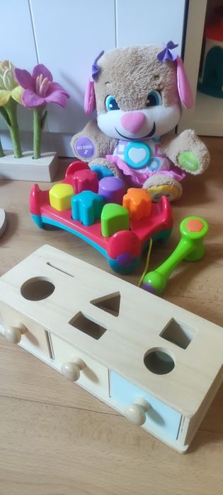Образователни играчки 9+ месеца- 3 години
