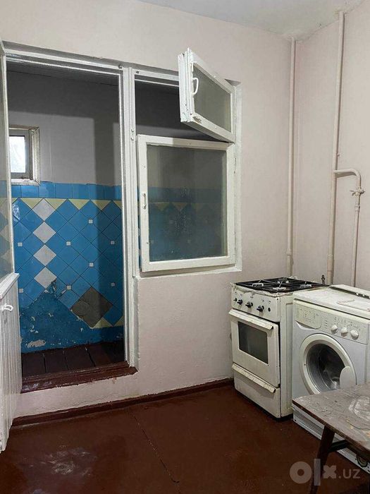 Каракамиш2\4 да 2  3 етаж арзон нарх  квартира сотилади !!