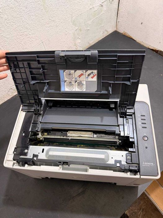 Canon i-SENSYS LBP7010C A4 formatli rangli lazer printeri