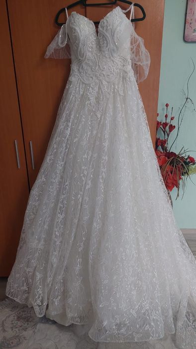 Булчинска рокля.