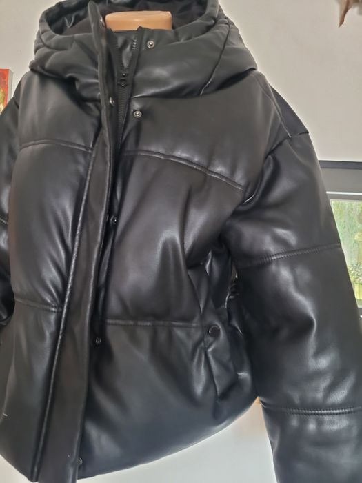 Geaca dama cu glugă Stradivarius