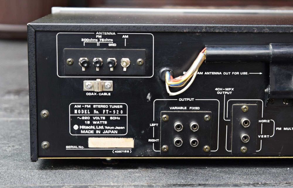 Tuner Hitachi FT-920, radio vintage