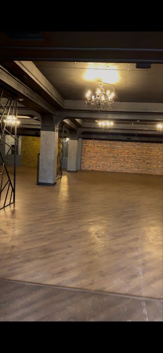 Продам ламинат в хорошем сост