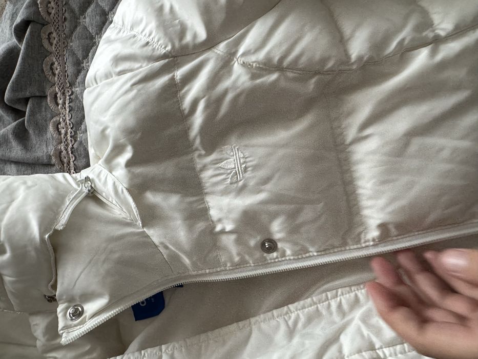 Куртка белая Адидас