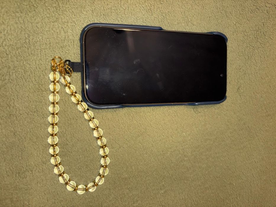 Husă Iphone 16 Pro Inserif nouă