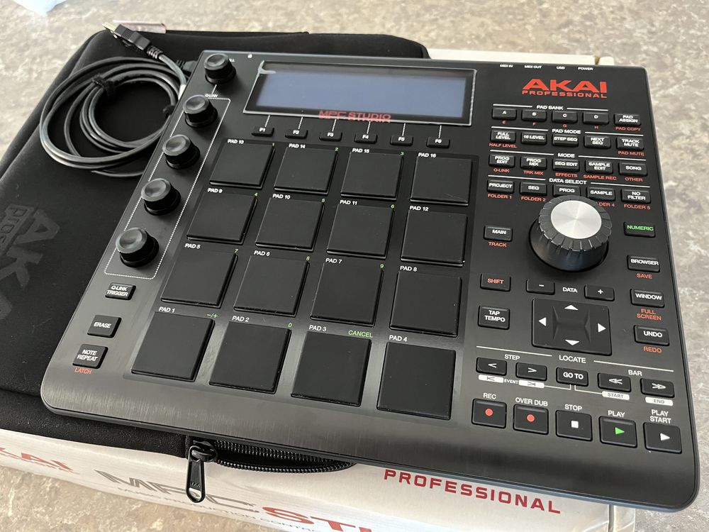 Akai MPC Studio Black Edition гр. София Бояна • 